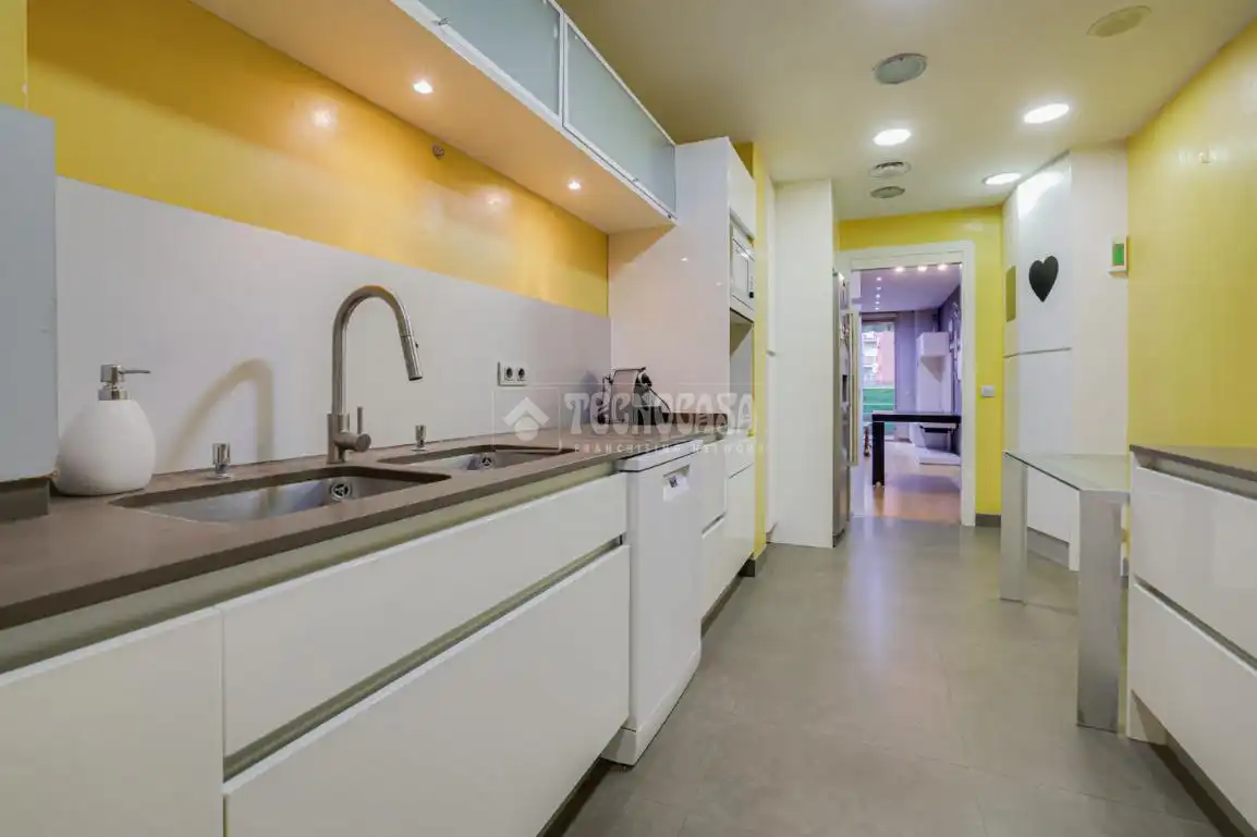 Cocina de Piso en venta en Barcelona con Aire acondicionado, Parquet y Terraza