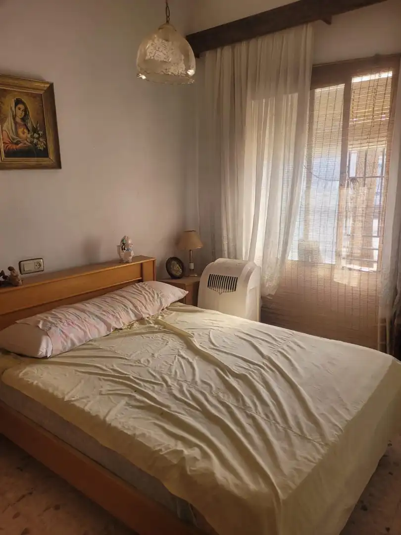 Dormitori de Casa o xalet en venda en Tocina