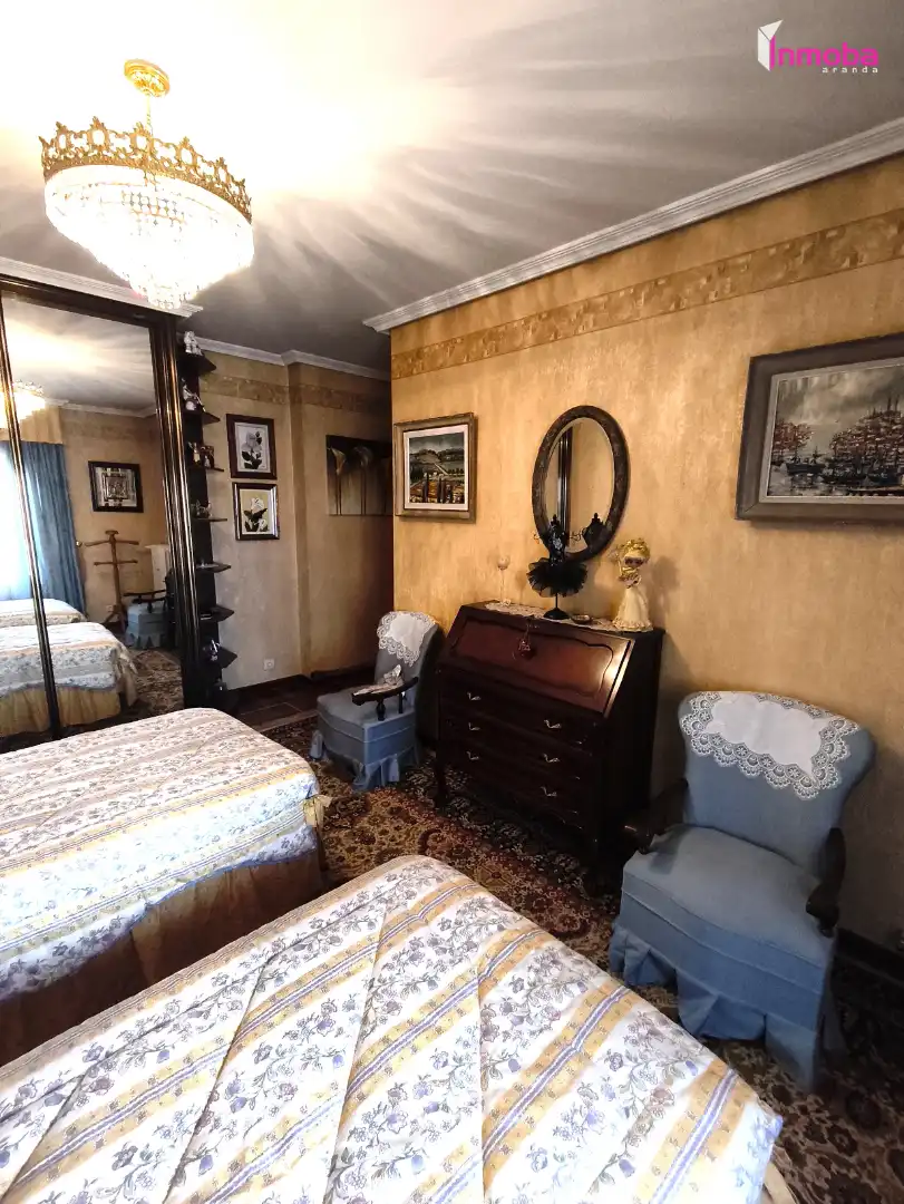 Habitación de Piso en venta en Aranda de Duero con Calefacción, Parquet y Trastero
