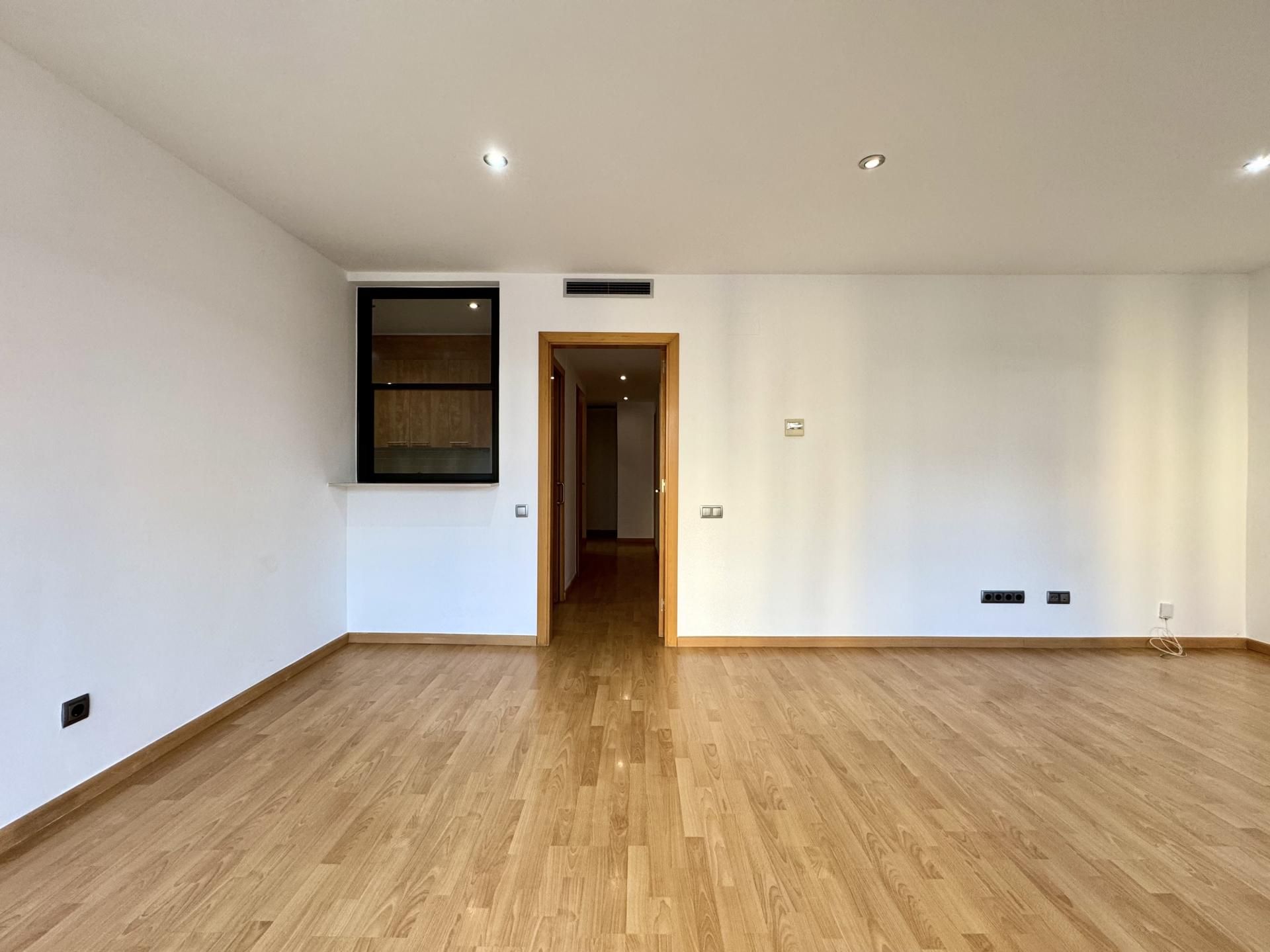 Pis en venda en  Barcelona Capital amb Calefacció i Forn