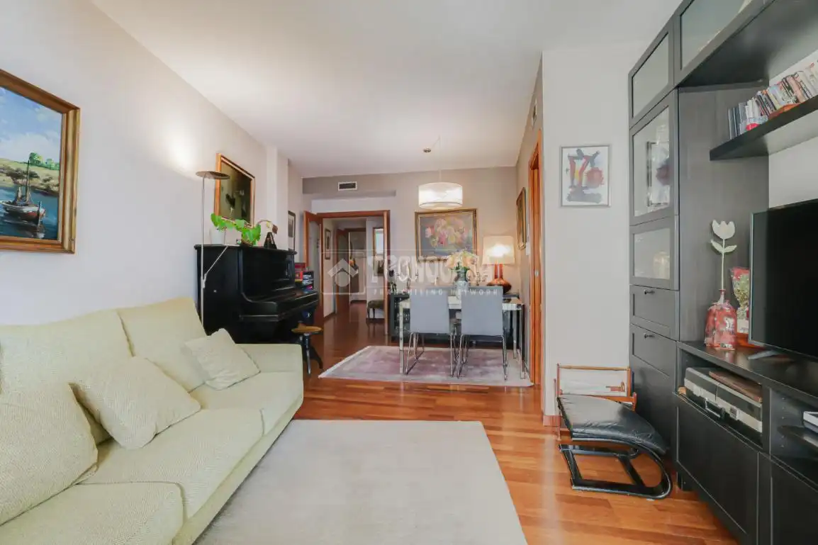 Sala de estar de Piso en venta en Barcelona con Balcón