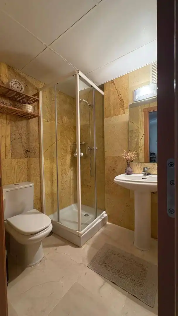 Bathroom of Flat for sale in Benalmádena  with Air Conditioner, Heating and Storage room