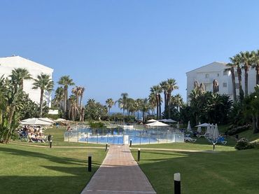 Piso con piscina en venta en Nueva Andalucía