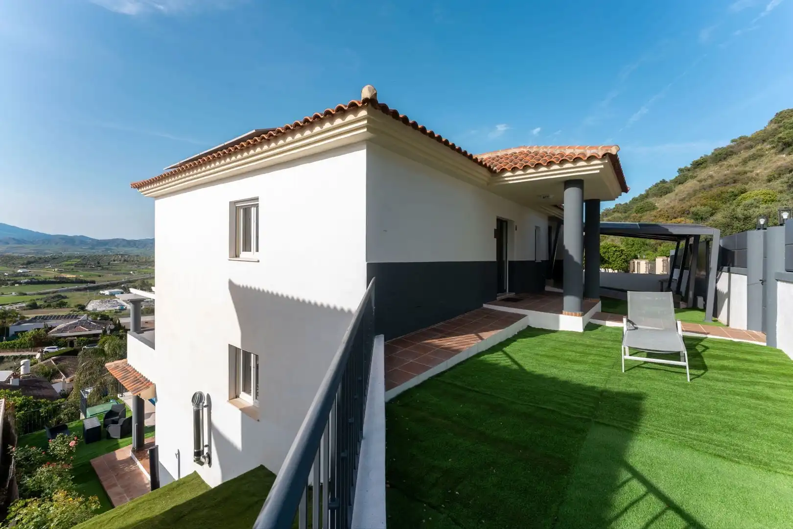 Exterior view of Houses for sale in Coín  with Swimming Pool