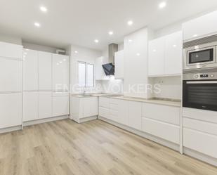 Kitchen of Apartment to rent in  Barcelona Capital  with Air Conditioner, Heating and Parquet flooring