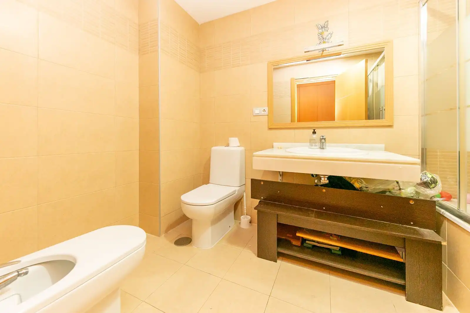 Badezimmer von Wohnungen zum Verkauf in Pulianas mit Klimaanlage, Terrasse und Möbliert