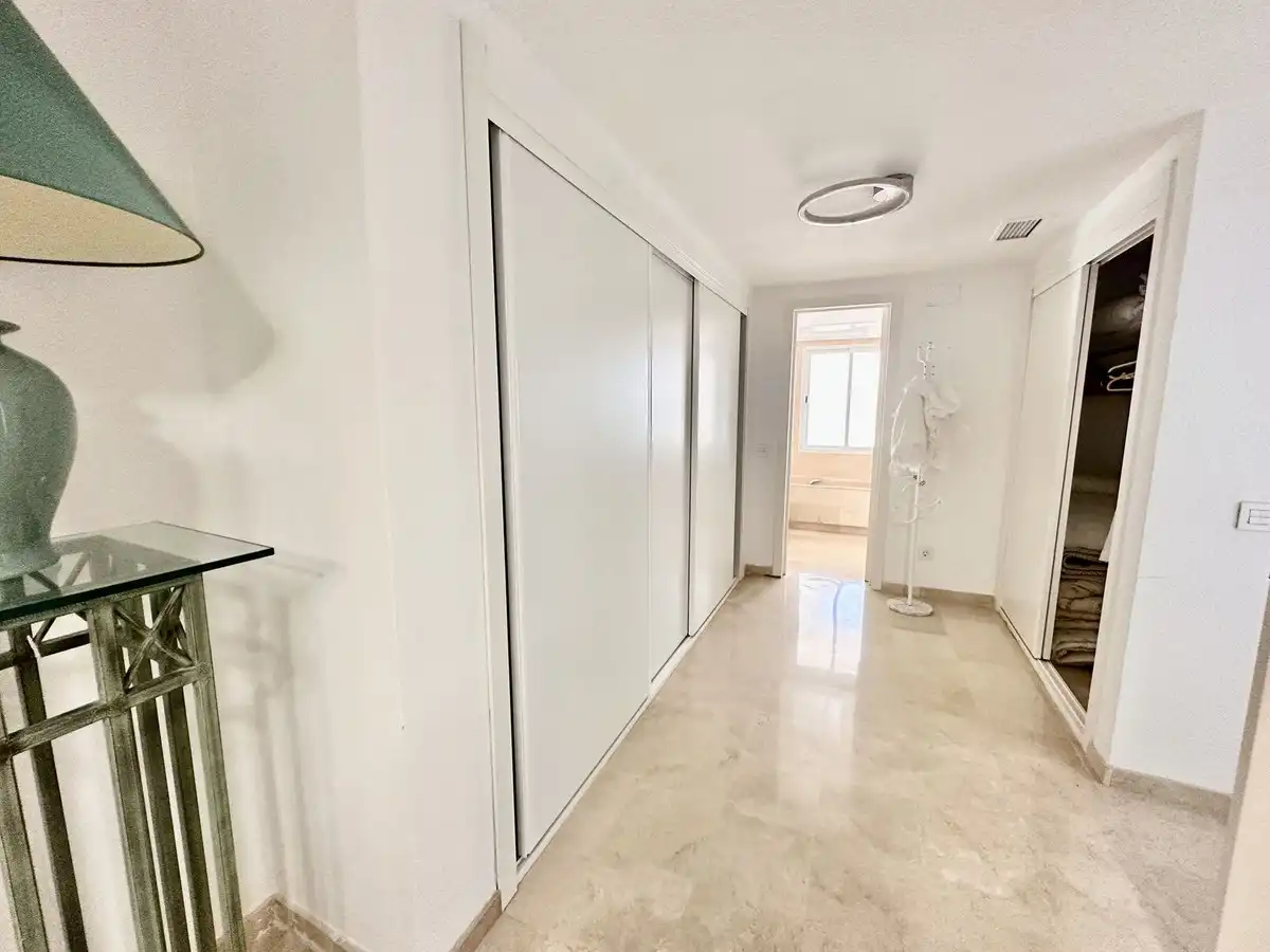 Apartament amb terrassa en venda a Milla de Oro, imagen 12