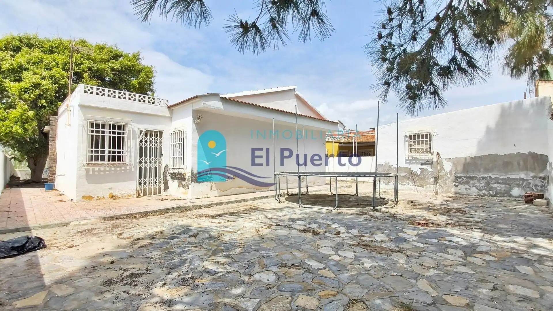 Vista exterior de Casa o chalet en venta en Mazarrón con Jardín privado, Terraza y Amueblado