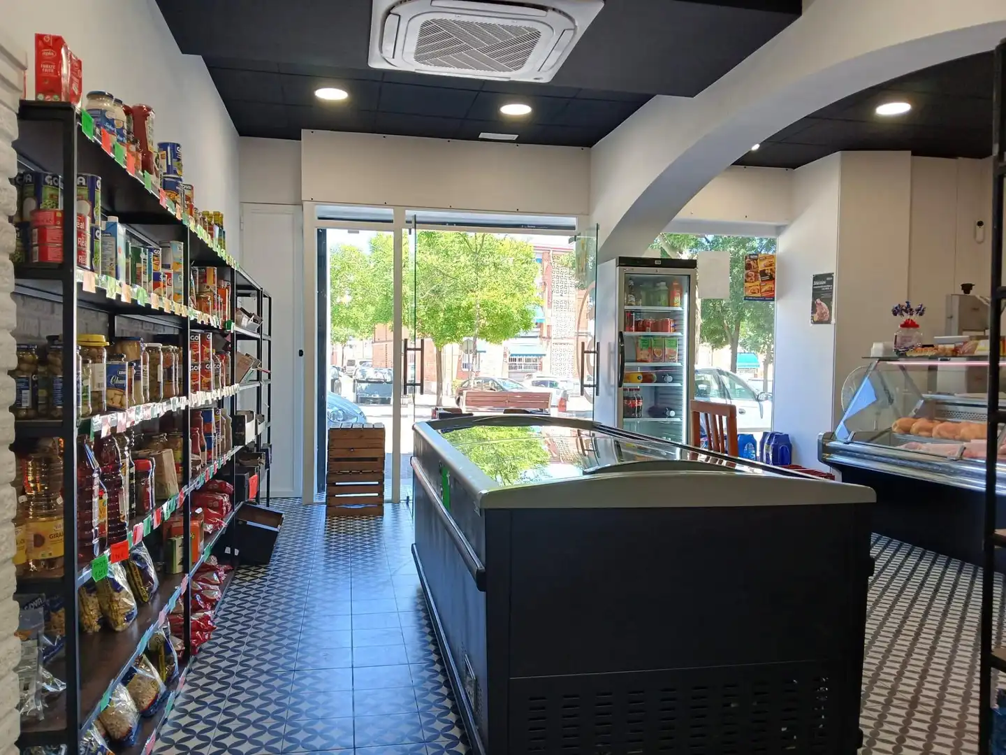 Locale commerciale in cessione a Carrer de Plaute, imagen 38