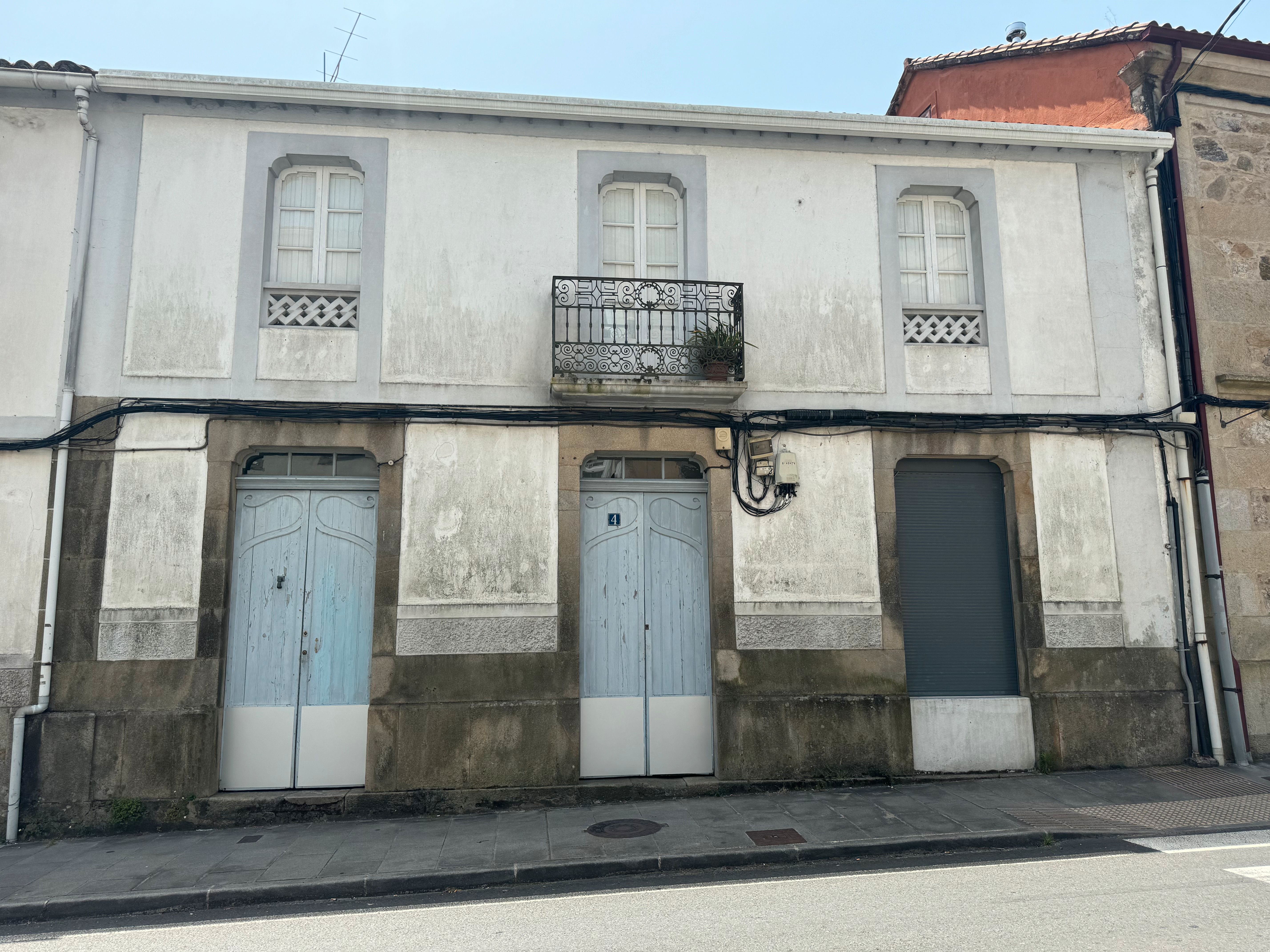 Vista exterior de Finca rústica en venda en Outes amb Jardí privat i Balcó