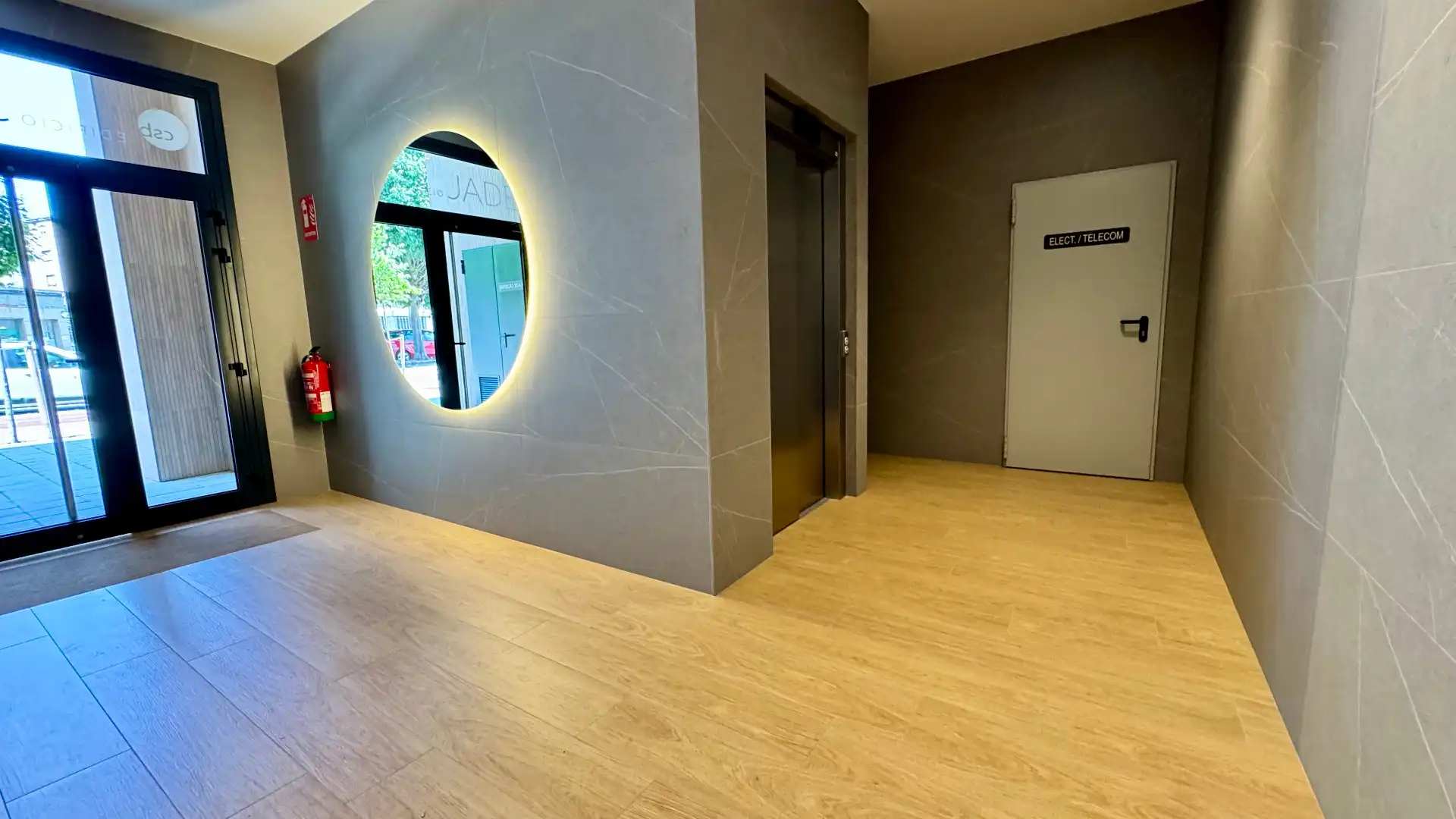 Piso en venta en Gijón  con Calefacción, Parquet y Terraza