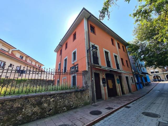 Edificio en Venta en Calle Cueto Bajo en Llanes pueblo