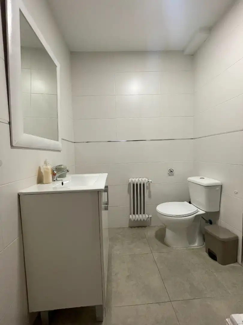 Baño de Piso de alquiler en Badajoz con Aire acondicionado, Calefacción y Amueblado
