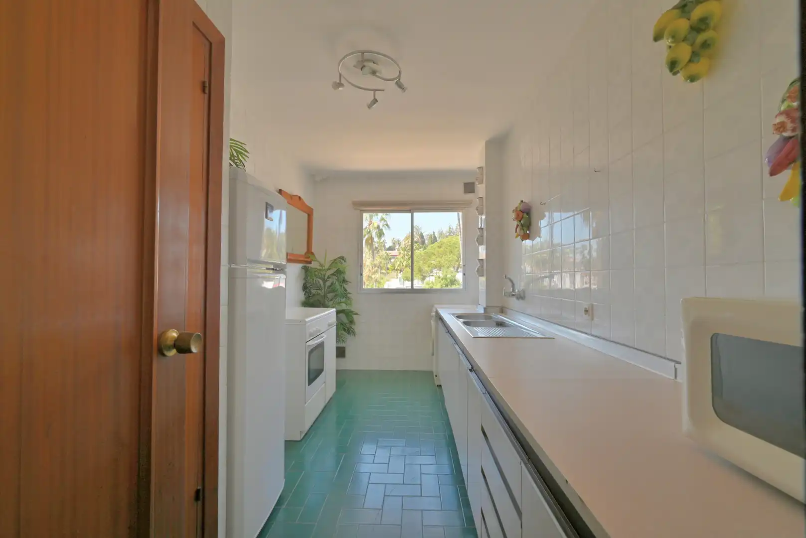 Kitchen of Duplex for sale in Marbella  with Terrace, Swimming Pool and Furnished