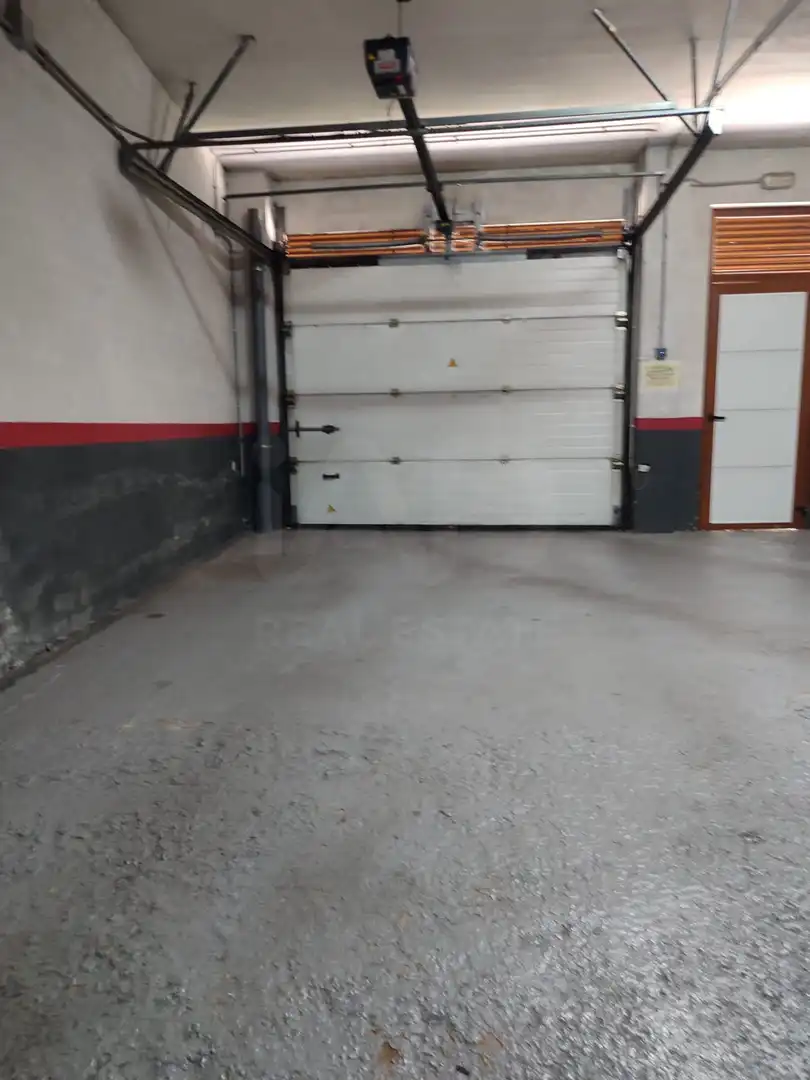 Parking de Garaje en venta en León Capital 