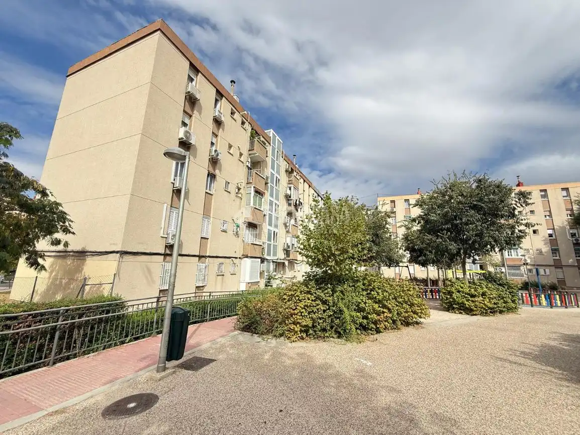 Vista exterior de Pis de lloguer en Madrid amb Calefacció i Domòtica