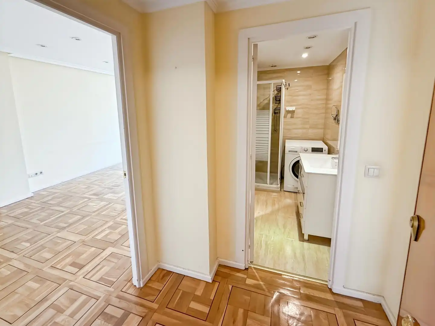Piso de alquiler en Madrid con Calefacción y Parquet