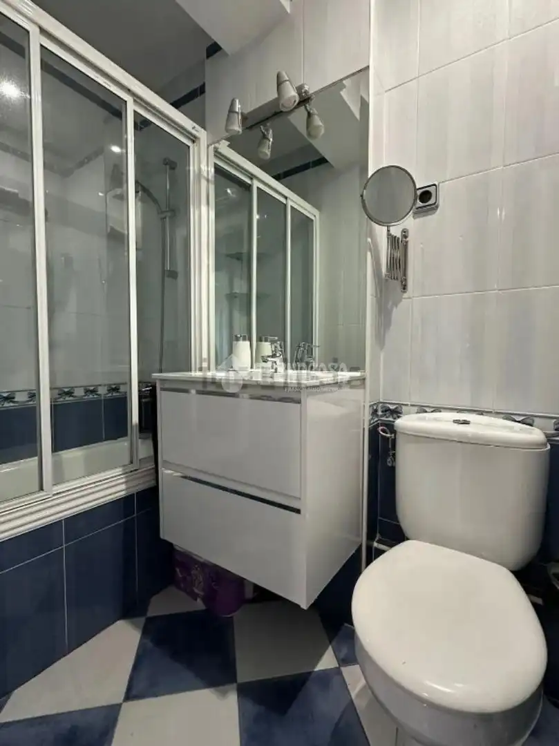 Baño de Piso en venta en Madrid con Aire acondicionado y Calefacción