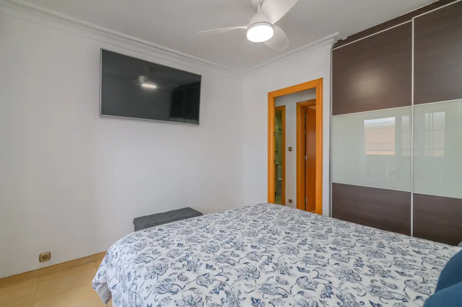 Bedroom of Attic for sale in Viladecans  with Air Conditioner, Heating and Balcony