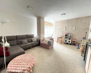Sala d'estar de Pis en venda en San Fernando amb Aire condicionat i Terrassa