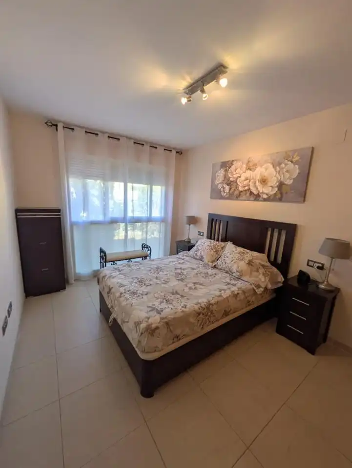 Habitación de Piso de alquiler en Vélez-Málaga con Terraza y Amueblado
