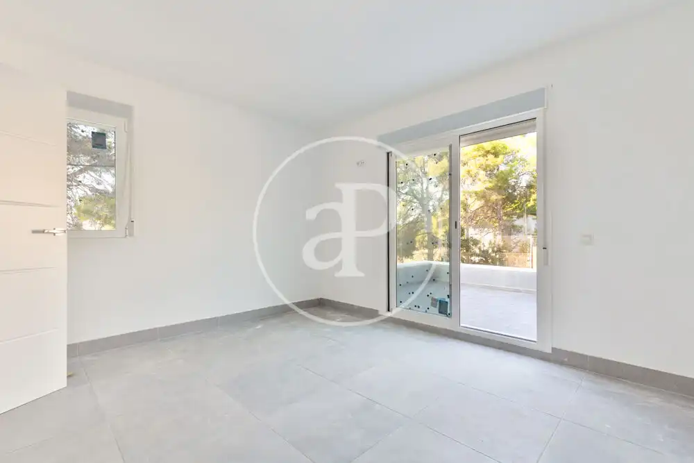 Casa aparellada amb terrassa en venda a Godelleta, imagen 17