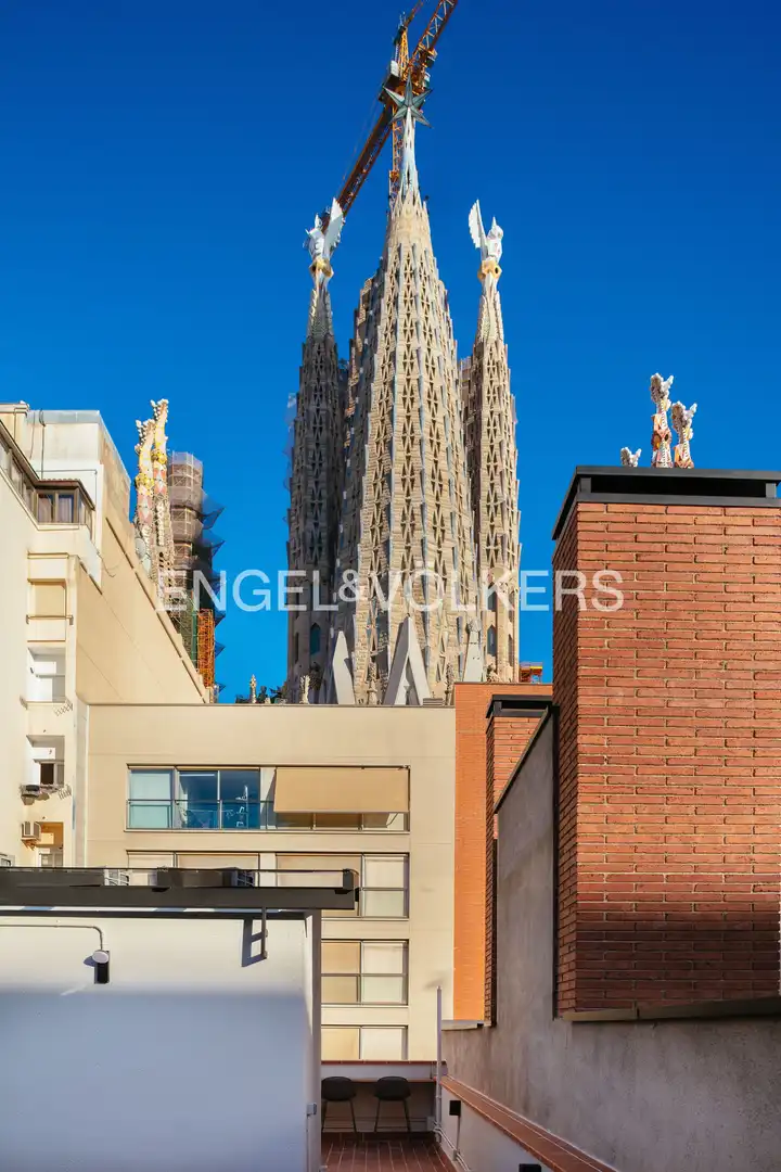 Vista exterior de Piso en venta en Barcelona con Aire acondicionado, Calefacción y Terraza