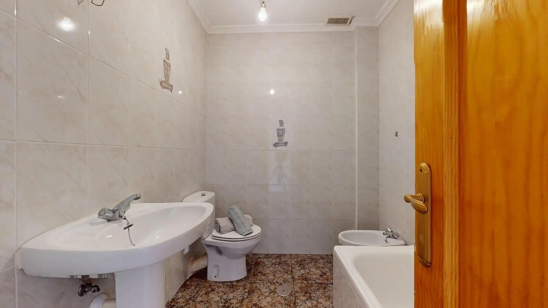 Baño de Casa adosada en venta en San Pedro del Pinatar con Terraza, Amueblado y Balcón
