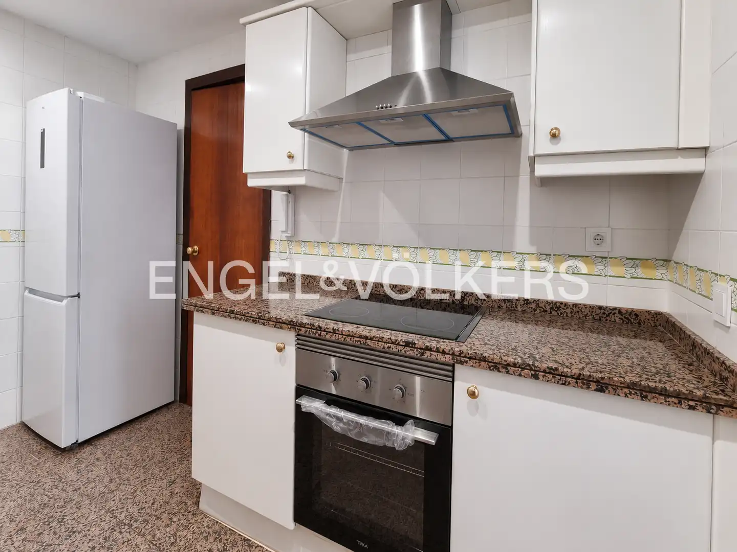 Cocina de Piso de alquiler en Sevilla con Aire acondicionado, Calefacción y Terraza