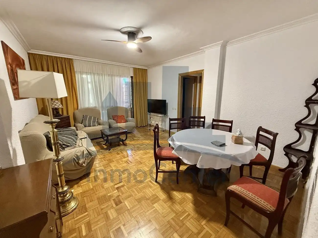 Wohnzimmer von Wohnung zur Miete in Badajoz mit Heizung, Parkett und Terrasse