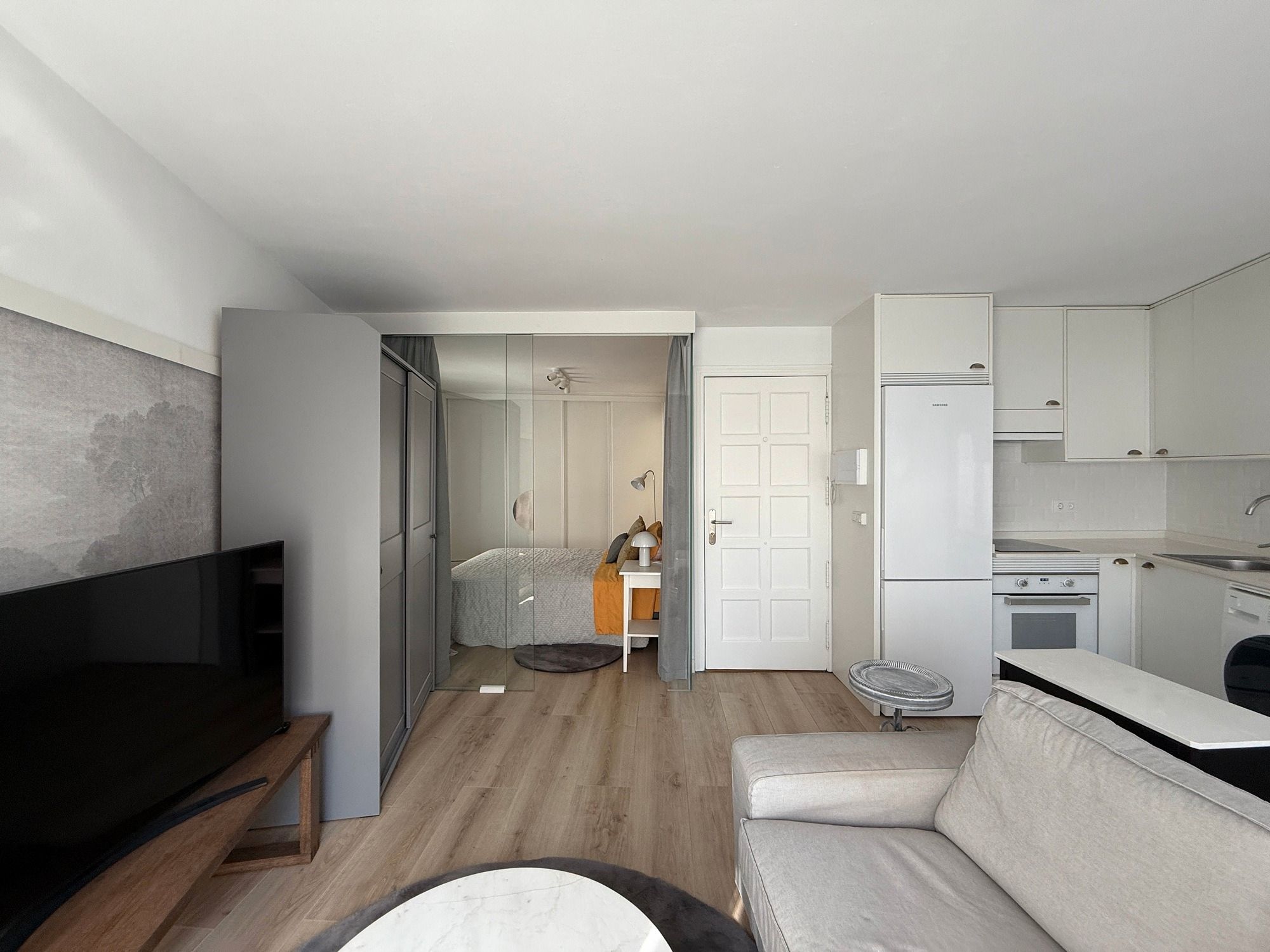 Dormitori de Apartament de lloguer en A Coruña Capital  amb Calefacció i Moblat