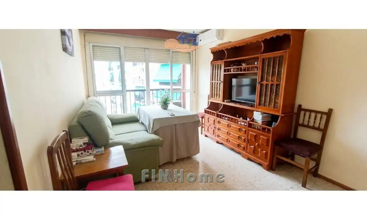 Bedroom of Flat for sale in Sevilla  with Air Conditioner, Terrace and Furnished