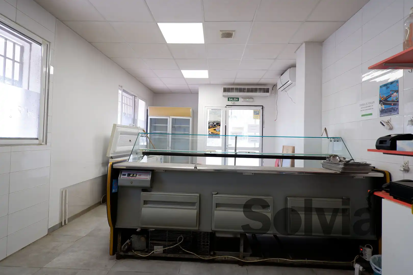 Commercial properties for sale in Avinguda de l'Advocat Fausto Caruana, El Baladre