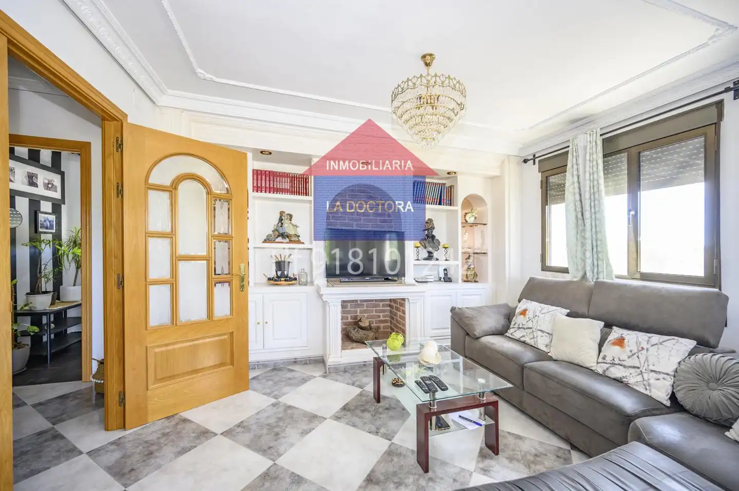 Sala de estar de Casa o chalet en venta en Escalona con Calefacción, Terraza y Piscina