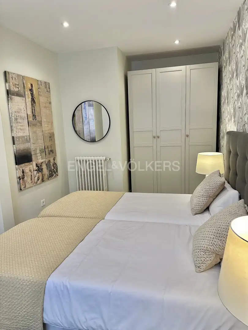 Habitación de Piso de alquiler en Madrid con Aire acondicionado, Calefacción y Amueblado