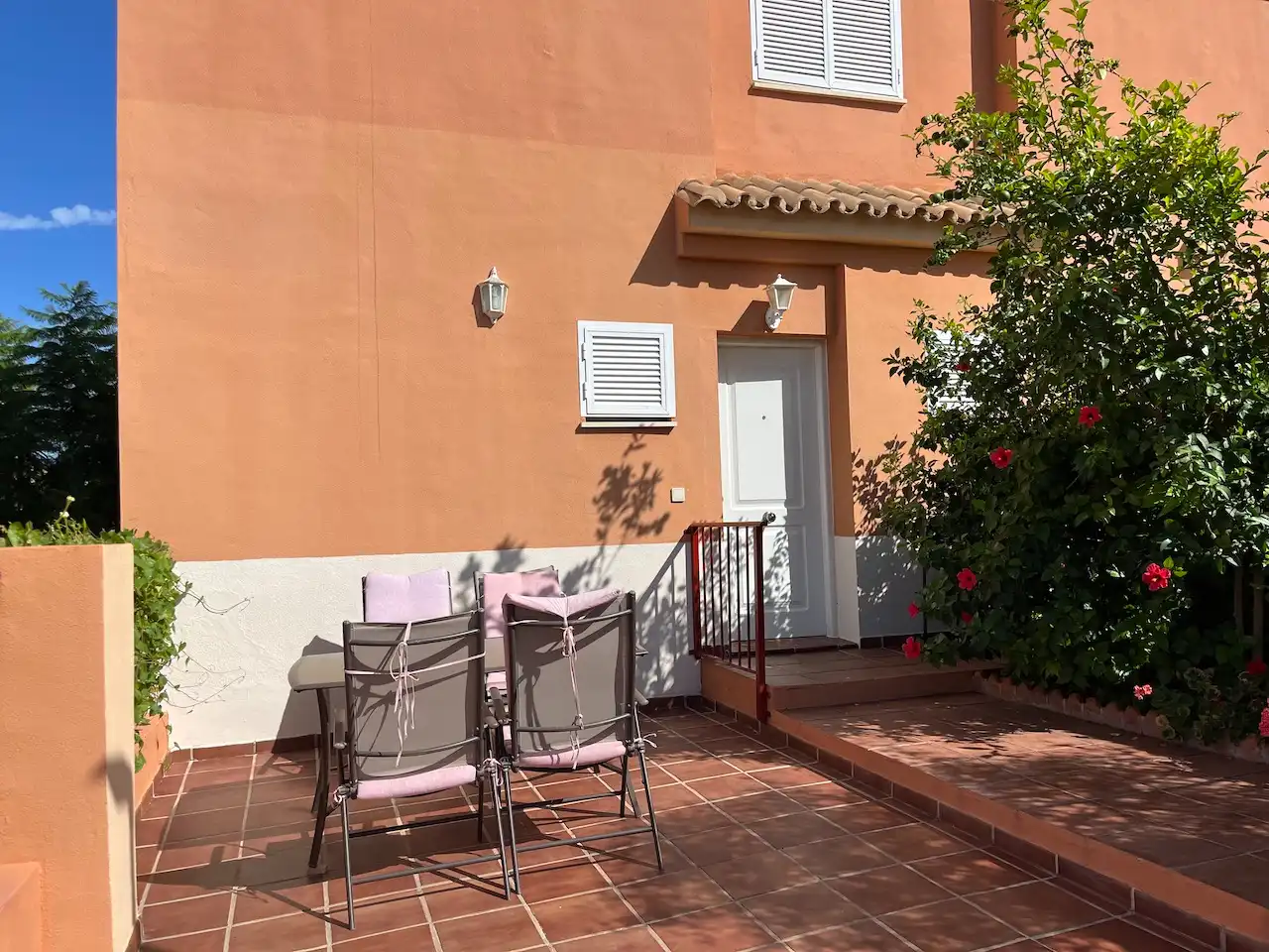 Terraza de Casa adosada en venta en Vélez-Málaga con Aire acondicionado, Calefacción y Jardín privado