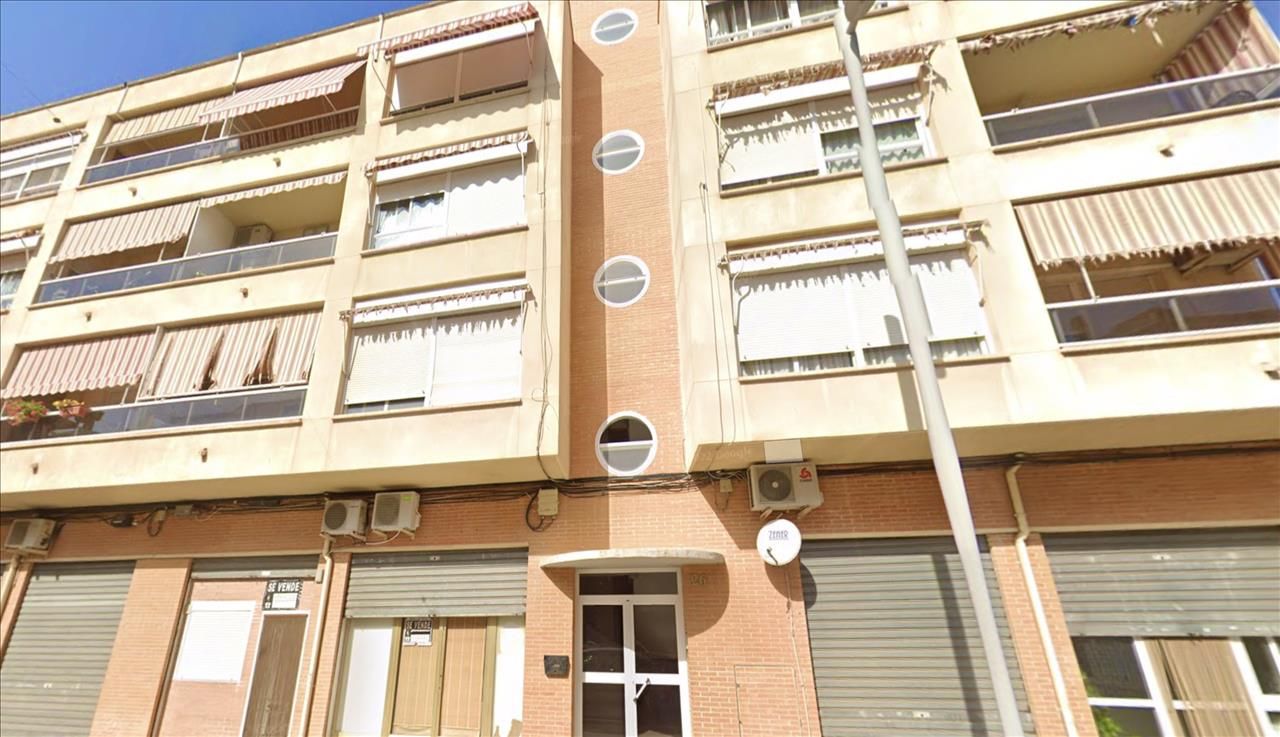 Vista exterior de Apartament en venda en Elda