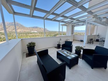 Penthouse mit Pool zum Verkauf in Via Parque