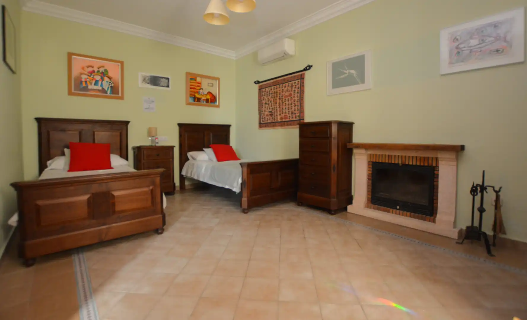 Habitación de Casa o chalet en venta en Guillena con Aire acondicionado, Calefacción y Jardín privado