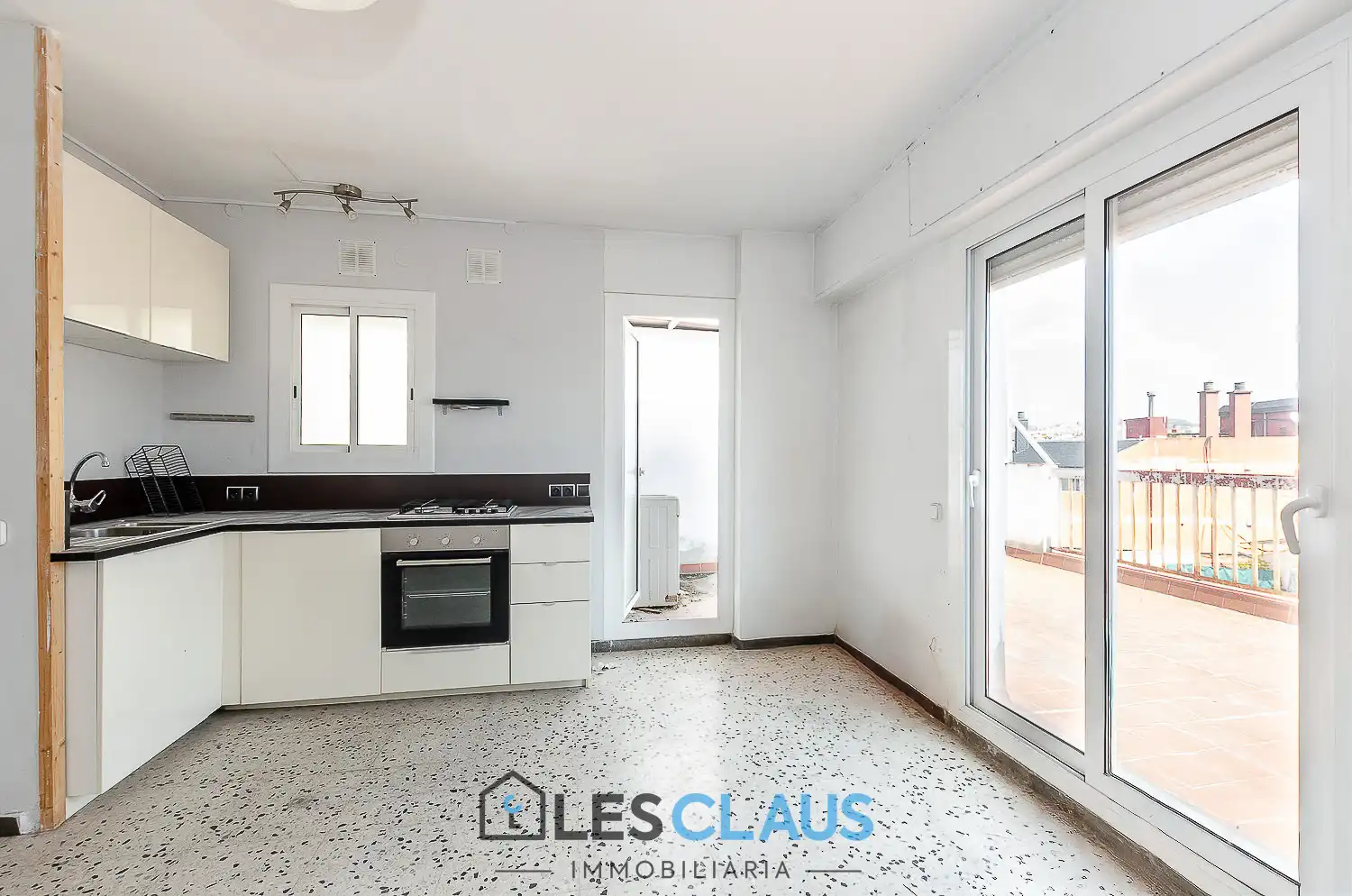 Außenansicht von Dachboden zum Verkauf in Barcelona mit Terrasse
