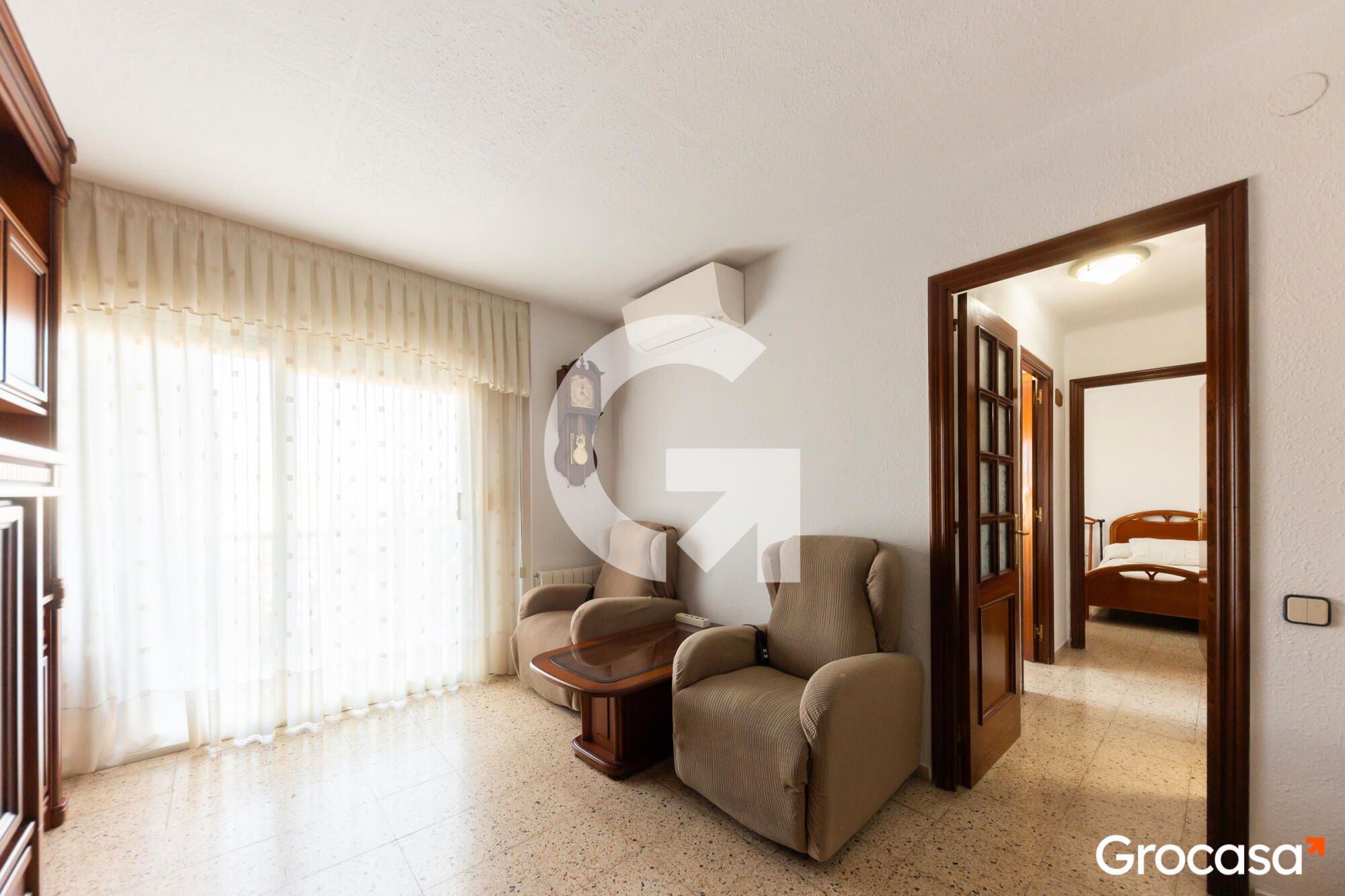 Living room of Flat for sale in Cornellà de Llobregat  with Air Conditioner, Heating and Furnished