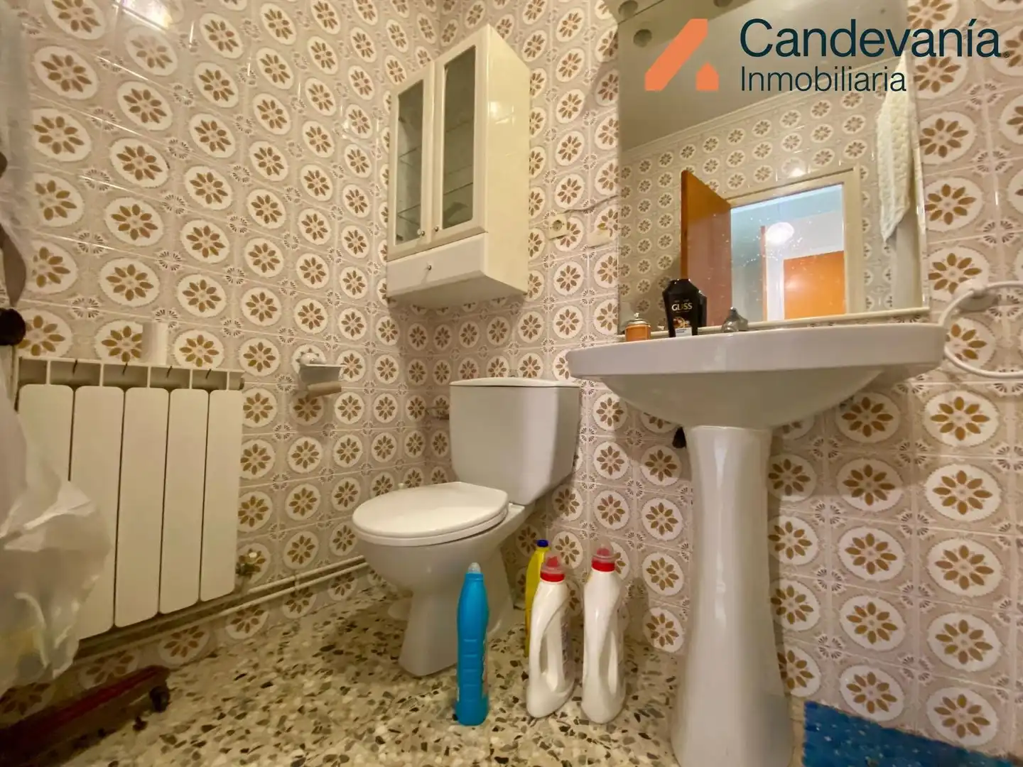 Bathroom of Detached homes for sale in Gurrea de Gállego  with Heating and Private garden