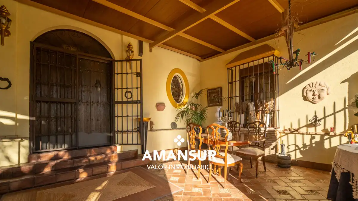 Chalet con piscina en venta en Avenida del Almendro, imagen 14