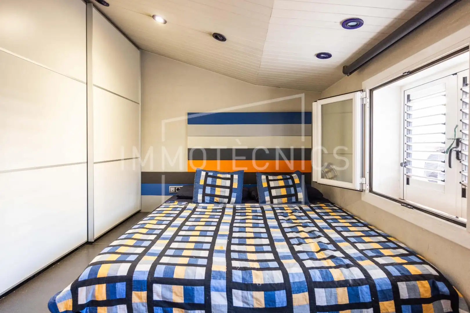 Habitación de Casa adosada en venta en Granollers con Balcón