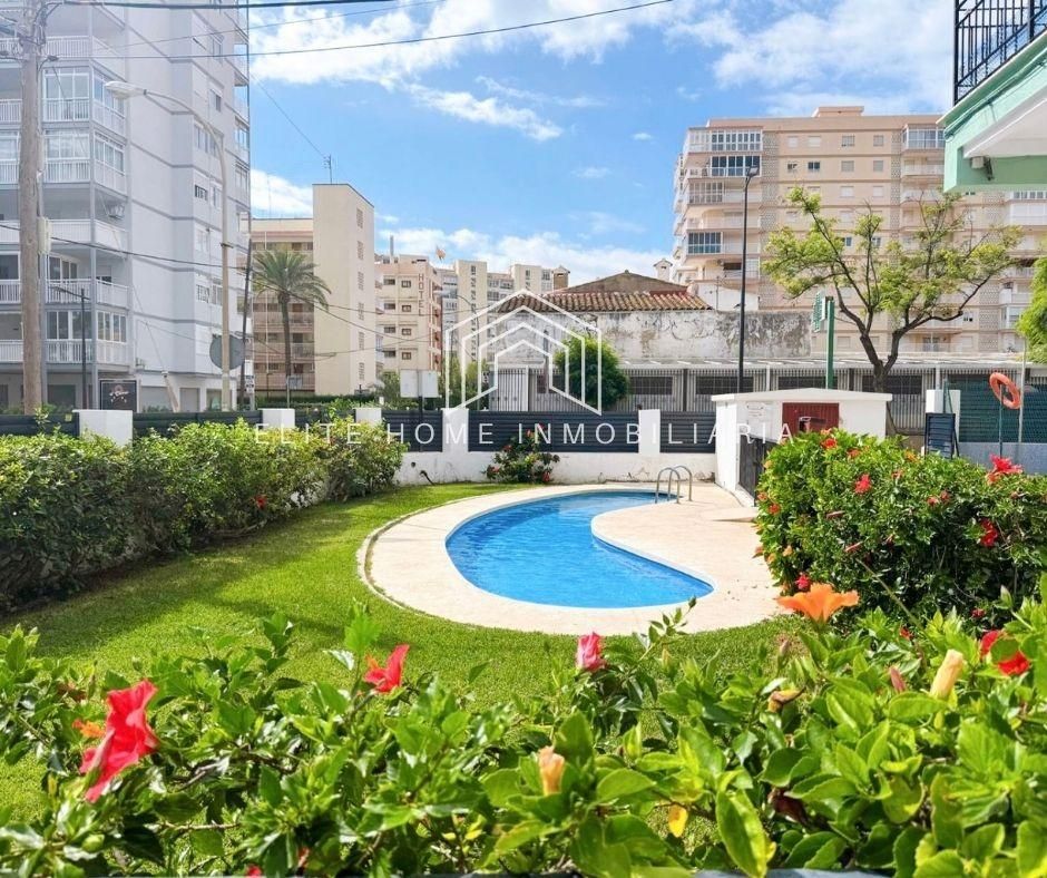 Vista exterior de Apartament de lloguer en Benicasim / Benicàssim amb Jardí privat, Terrassa i Piscina comunitària