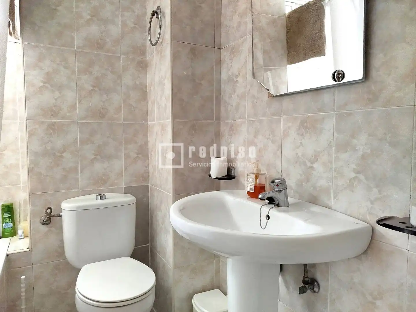 Bathroom of Flat for rent in Sevilla  with Air Conditioner, Private garden and Terrace