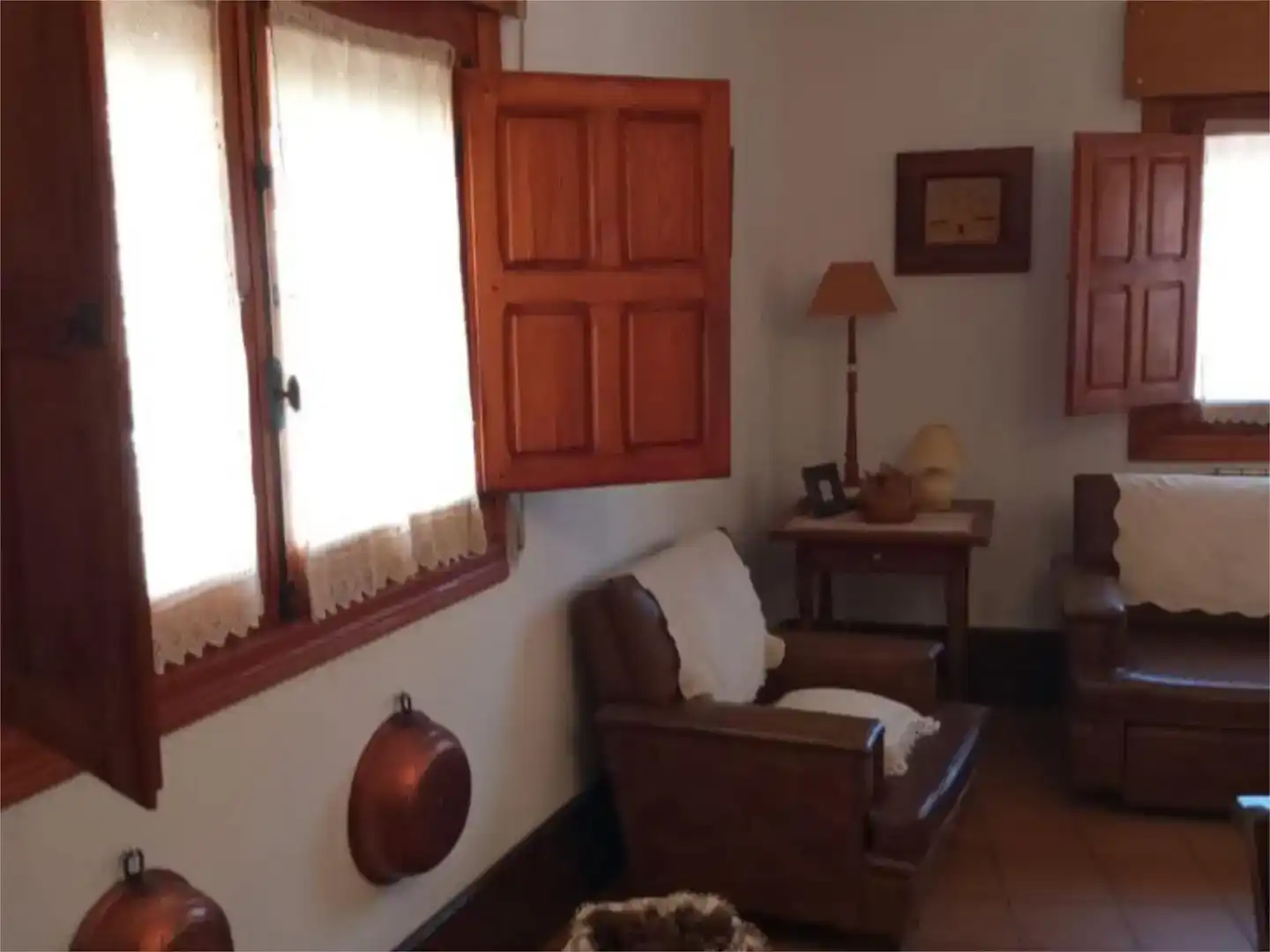 Sala d'estar de Casa adosada en venda en Cubillas de Santa Marta amb Jardí privat, Traster i Moblat