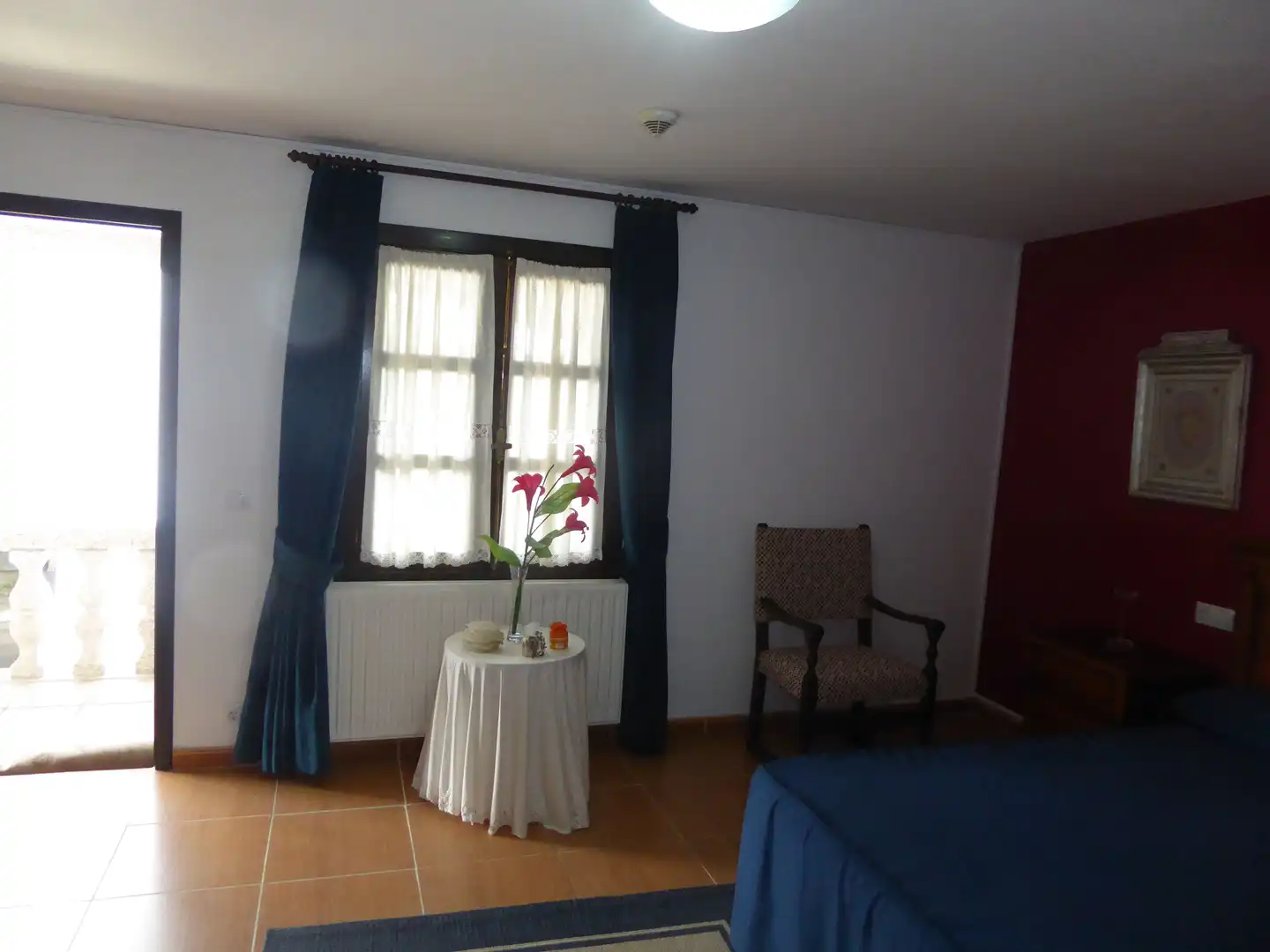 Schlafzimmer von Country house zum Verkauf in Tui mit Klimaanlage, Heizung und Privatgarten