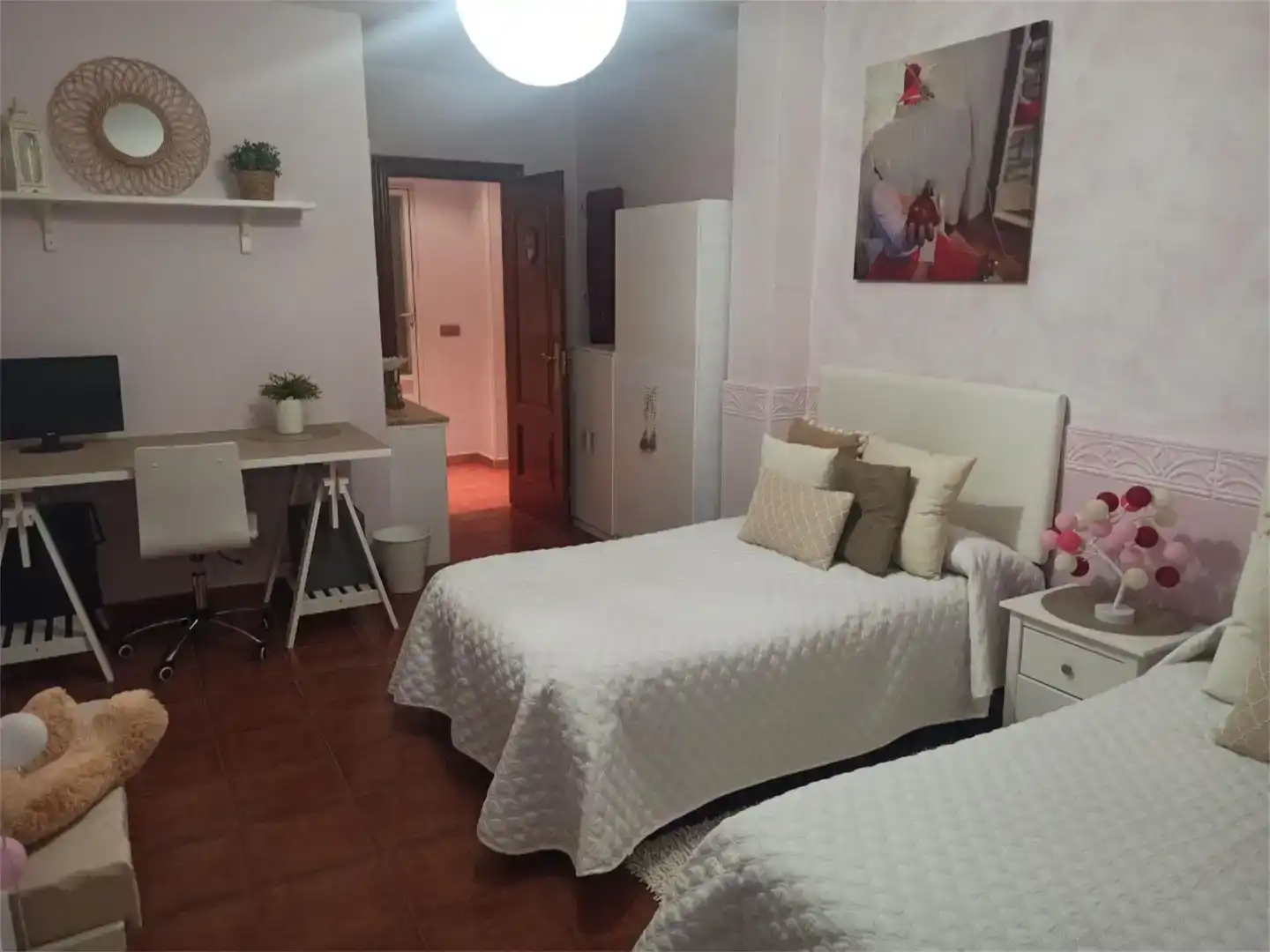 Habitación de Casa adosada en venta en Nava del Rey, Valladolid