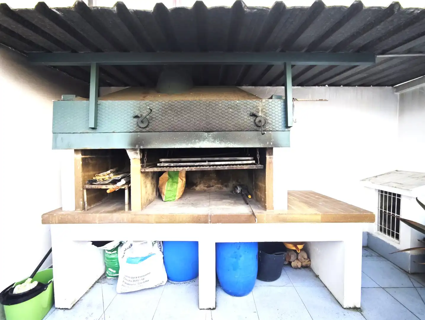 Casa adosada en venda en Culleredo amb Moblat, Forn i Rentadora